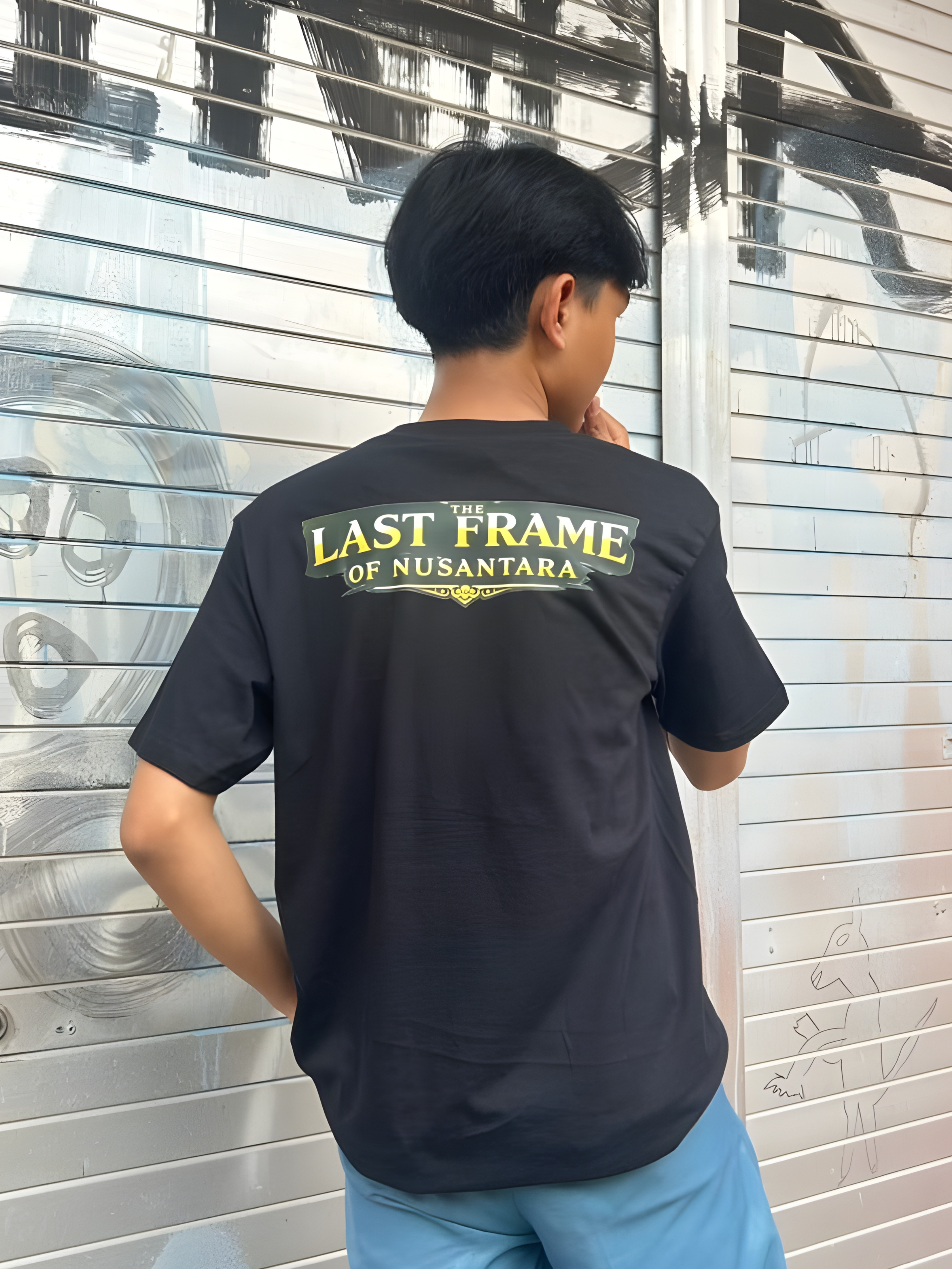 Kaos Belakang
